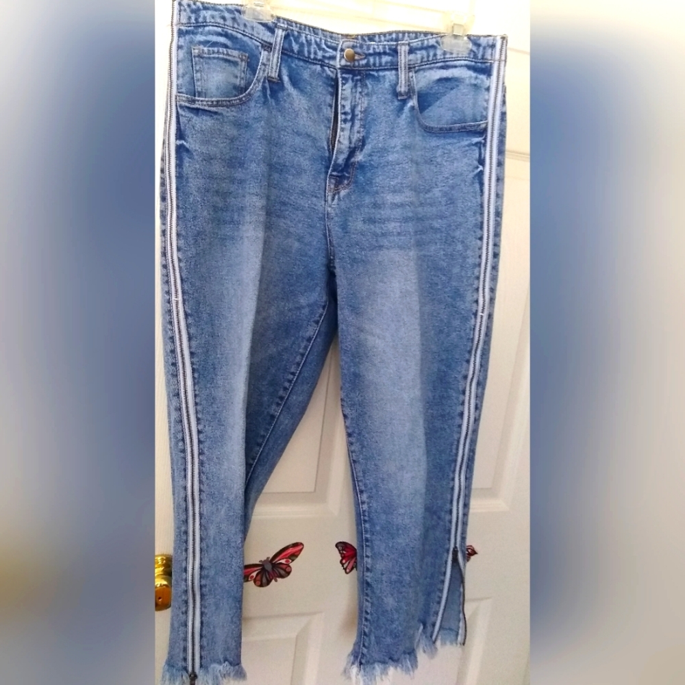 Ladies Blue Jean Capri's